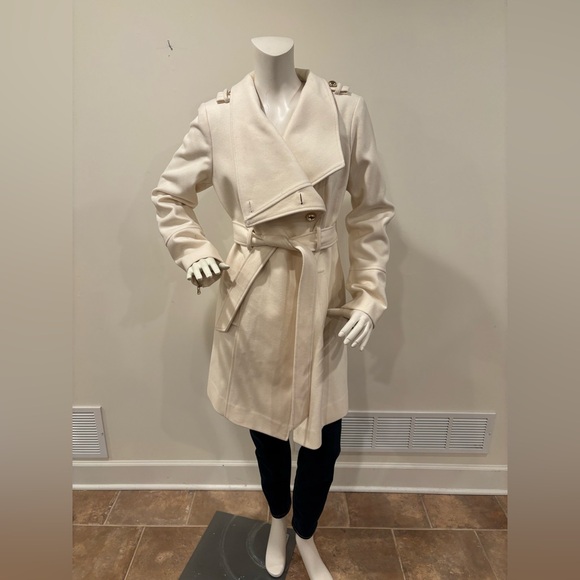 Guess Wool Blend Asymmetrical Cream Colored Wrap Coat, Size XL - Picture 4 of 16